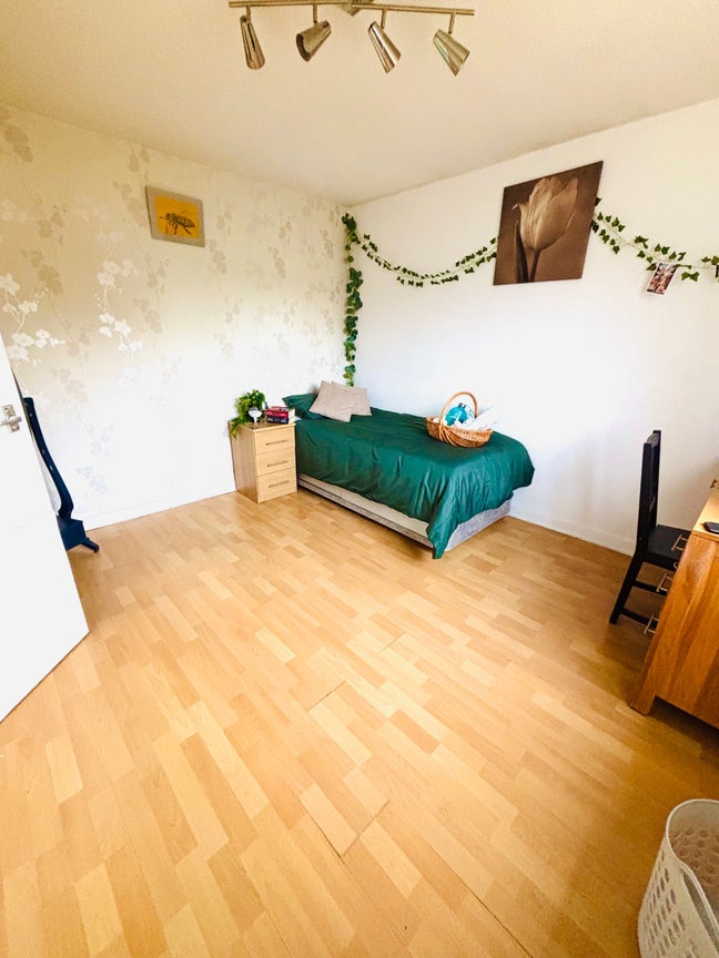 🏠Large room available in Nottingham! Main Photo