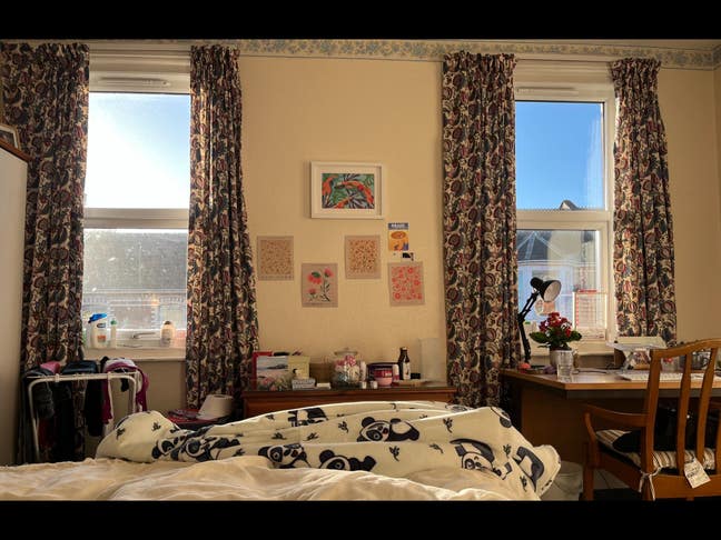 Sunny large double room available  Main Photo
