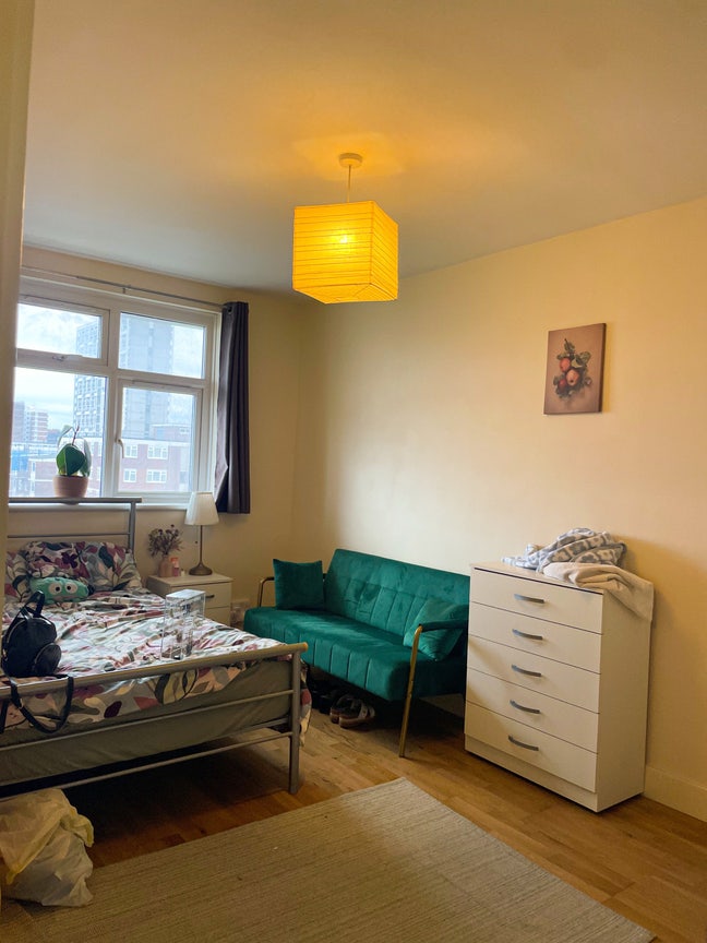 Bright, Spacious Double Room – Zone 1 (Hoxton) Main Photo