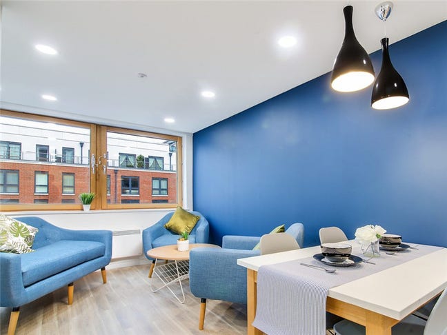 Gold Plus En-Suite Room –New Orient House, SW6 2EP Main Photo