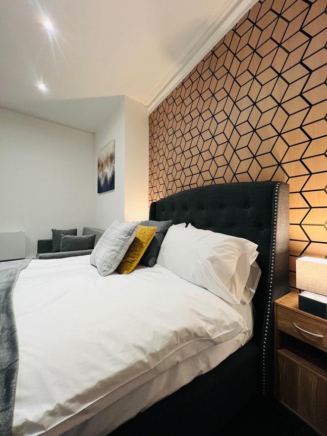 All Inclusive Studio Apartment in Worcester City Main Photo