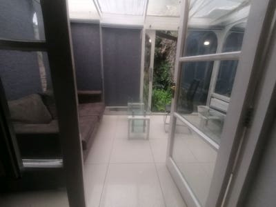 Double Room Ealing Broadway  Main Photo