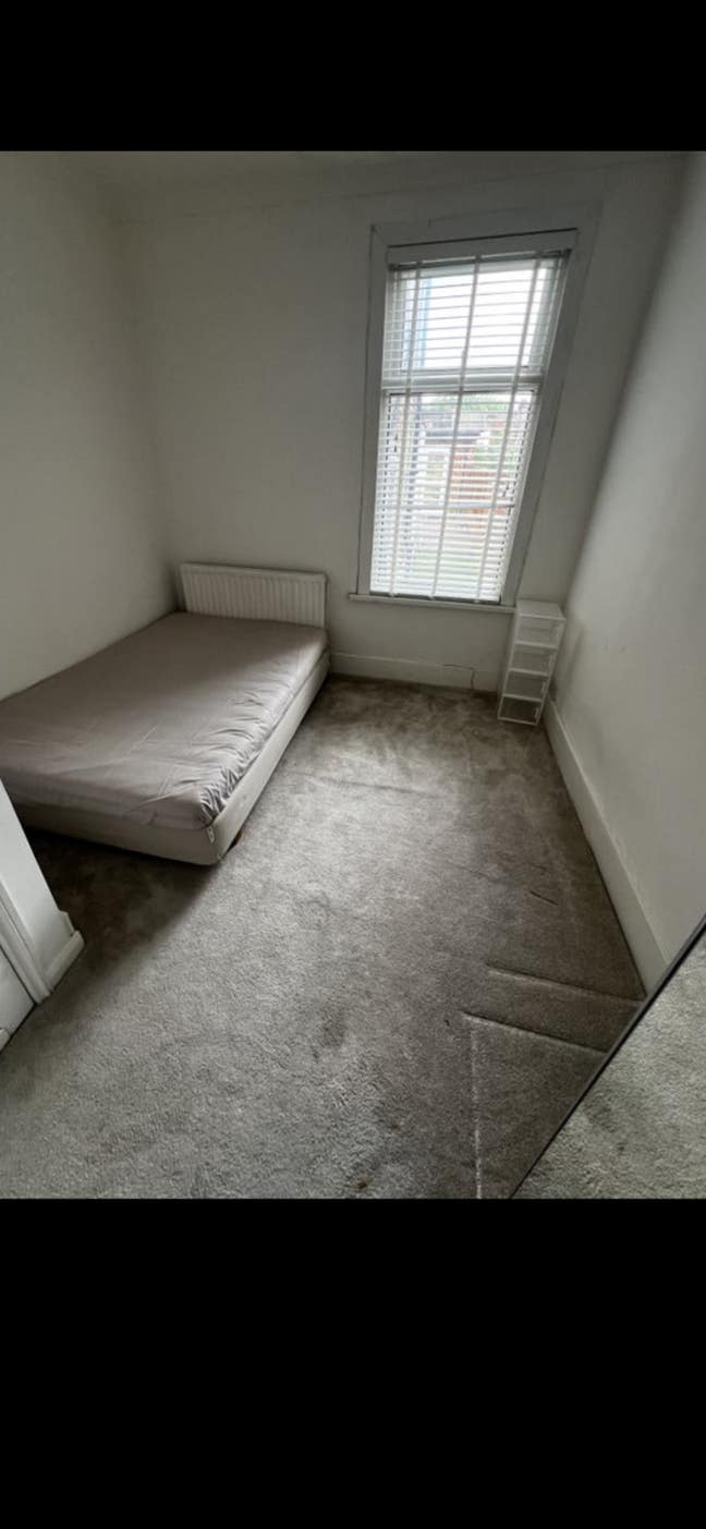 Room to rent Main Photo