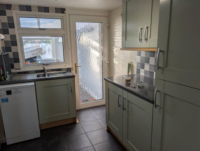 Two double rooms in village near Sleaford. Main Photo