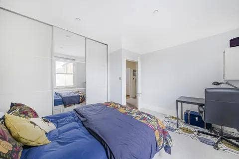 Large double room Main Photo