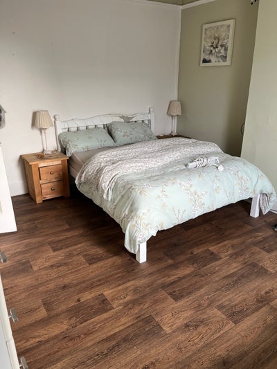 Large double room (bills inc) Main Photo