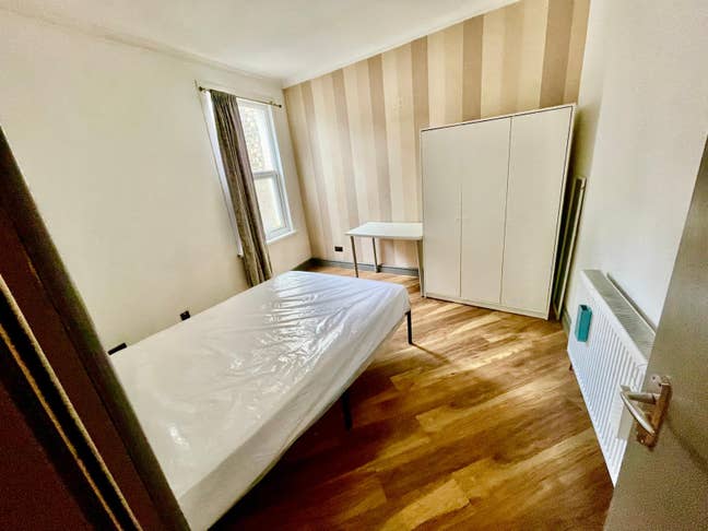  Stylish & Spacious Double room for couple Main Photo