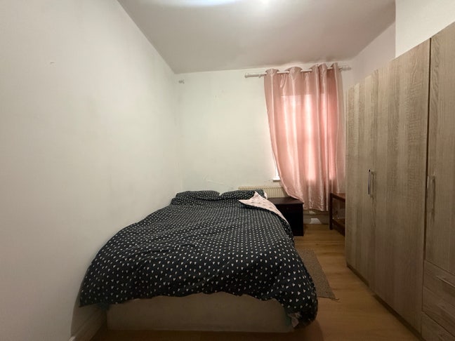 Double room for rent in Slough Main Photo