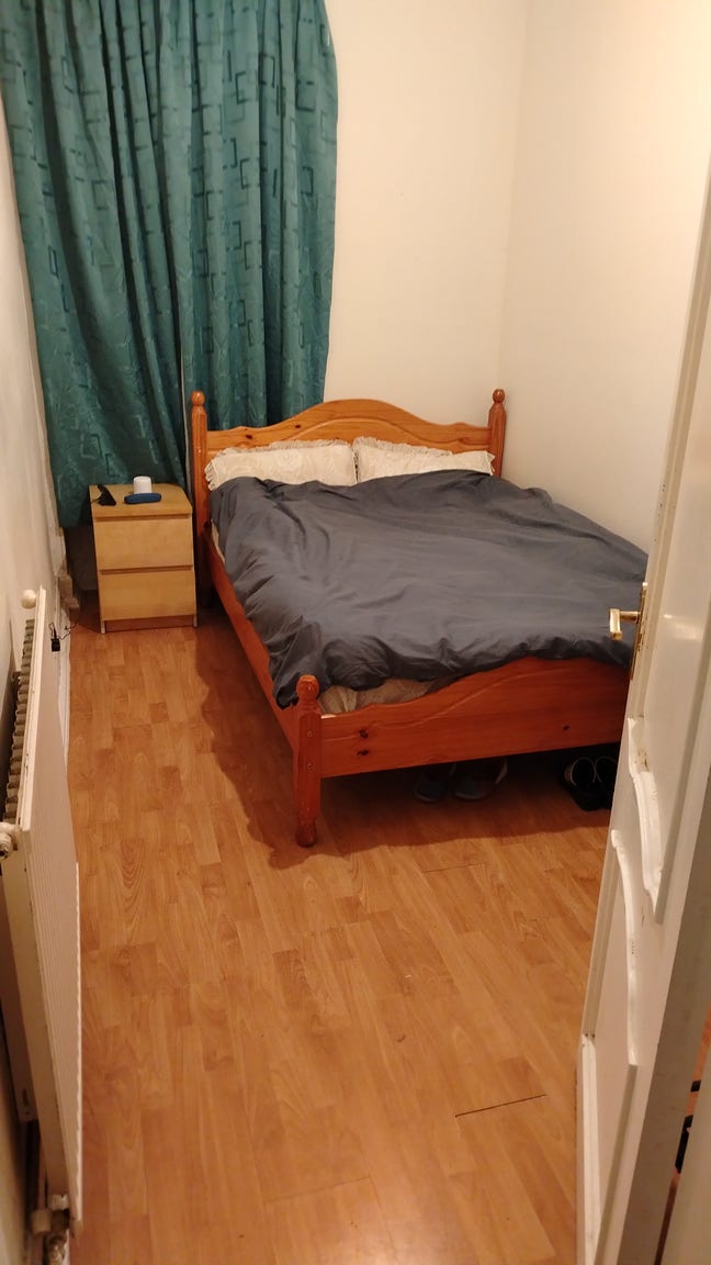  Single room. In 2 bed flat  Main Photo