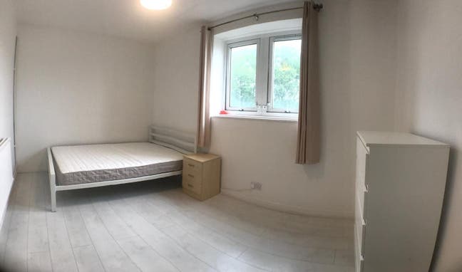 Spacious/Furnished/Bills Included/Near Underground Main Photo