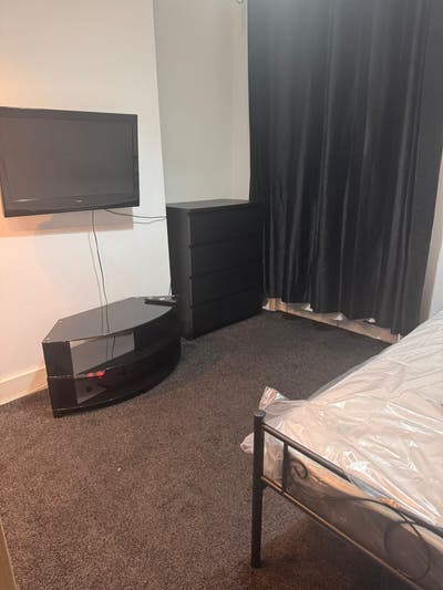 Single Room Ad (Budget-Friendly) Main Photo