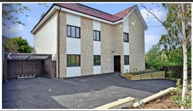 Roommate wanted  Main Photo