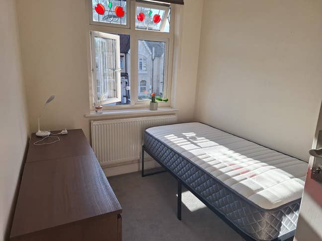 Room for Rent Main Photo