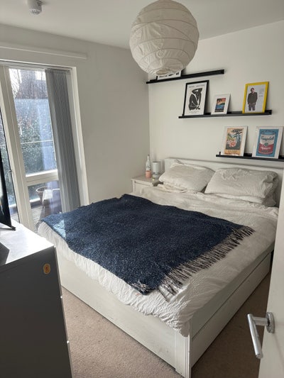Double Room with Balcony by Burgess Park Main Photo