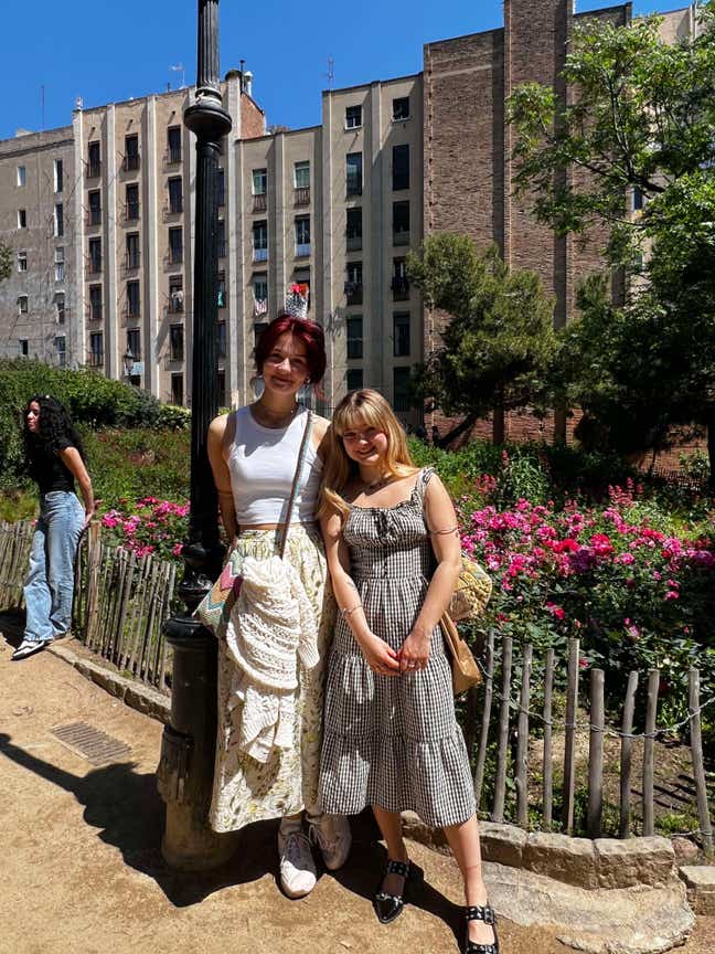 Looking for a third flatmate ✨ Main Photo