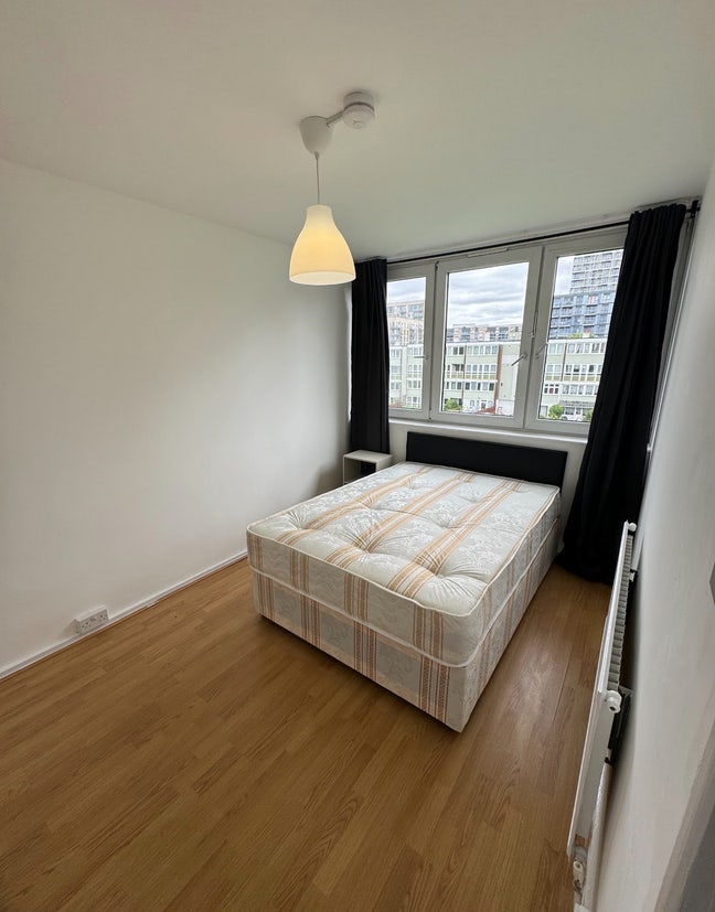 ✨Amazing single room in refurbished house E14 6EE Main Photo