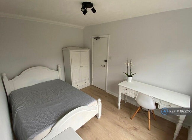 Student house - one double room left of five Main Photo