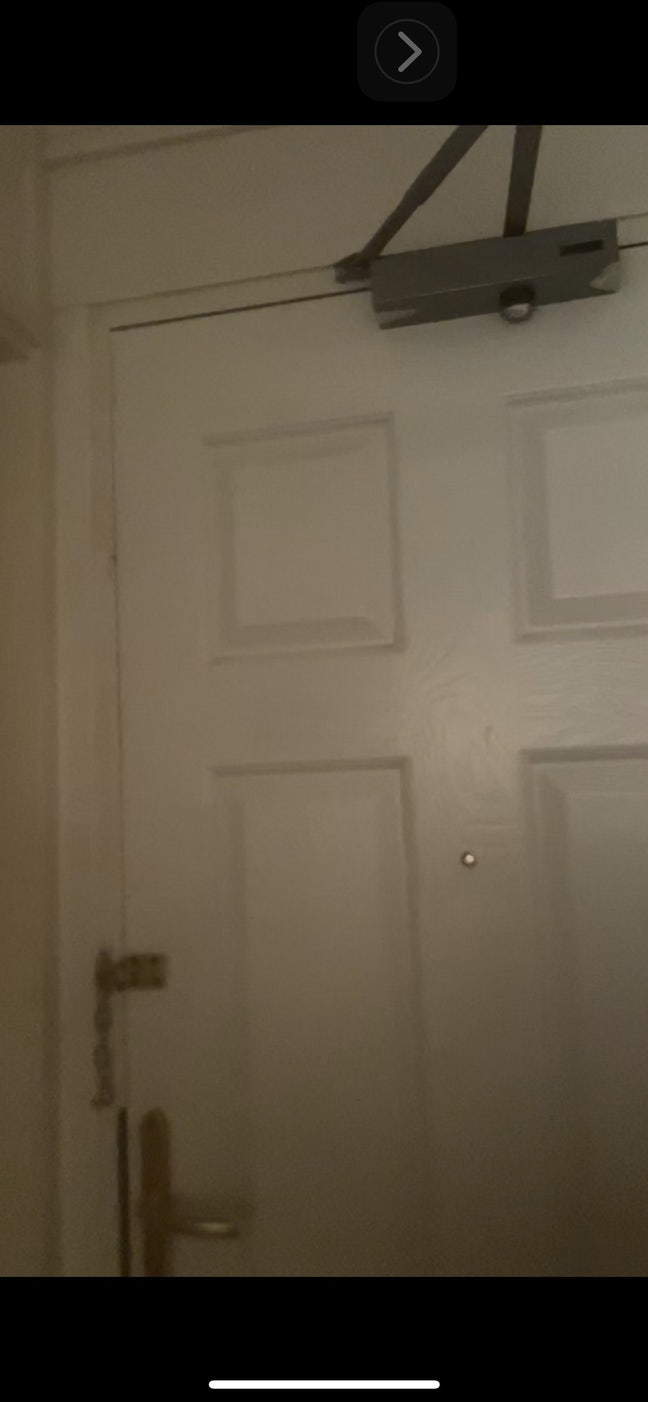 1St Floor Flat to Rent -Deposit Req Main Photo