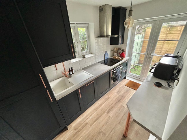 Bright Double Room in Cosy 2-Bed  Flat - &pound;700  Main Photo