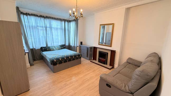 🏡 5 Rooms Available in Croydon (CR0) | All inc. Main Photo