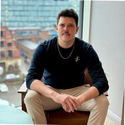 Super easy going guy looking for a flat in th... Main Photo