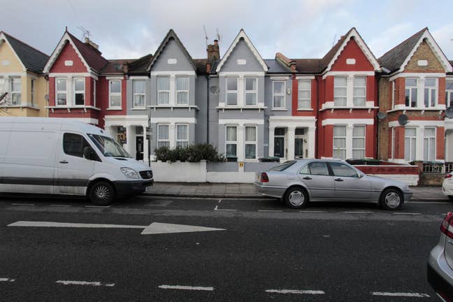 STUNNING 5-Bed House with Garden! Finsbury Park Main Photo