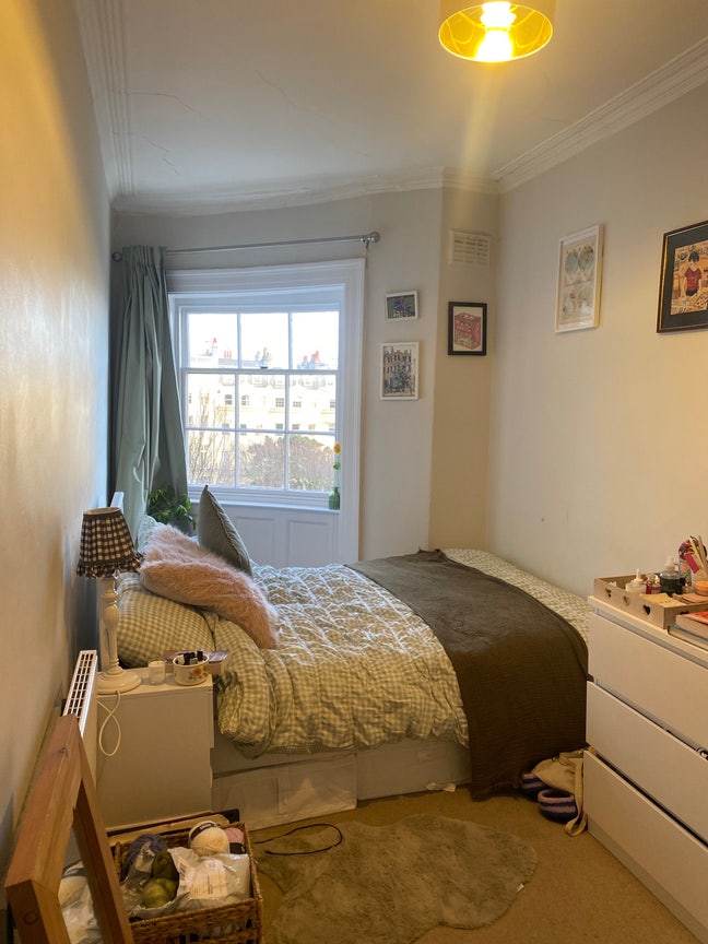 Lovely Double Room in Hove on Brunswick Square Main Photo