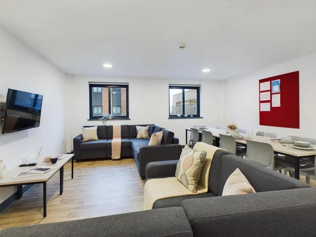 Private accomodation, 5 minutes from Warwick uni Main Photo