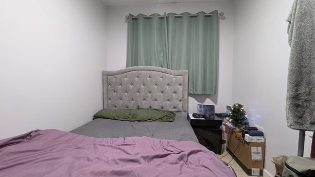 Single room available  Main Photo