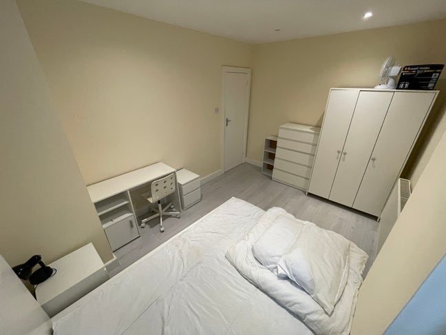 Huge Double in Finsbury Pk (Bills Inc) No Deposit! Main Photo