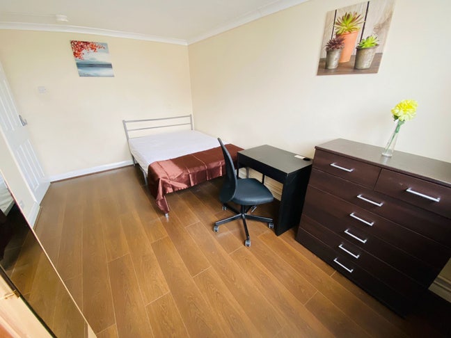 ✅ 4Bed Bethnalgreen/Qmul Including Bills Available Main Photo