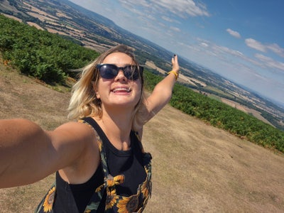 Looking for a cosy home with access to green space Main Photo