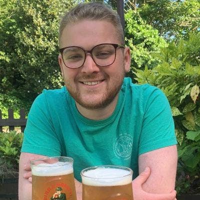 Looking for a room Main Photo