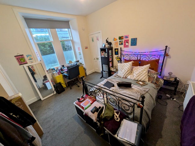 Ensuite double room in Shawlands Main Photo