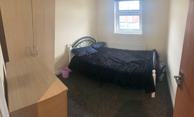 Double room to rent in Stratford Main Photo