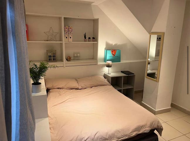 Urgent - En-suite Available Camden (female) Main Photo