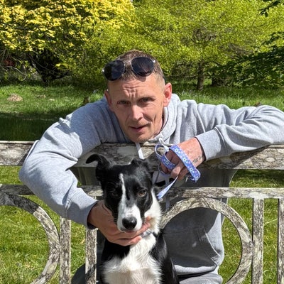 Im 42 British guy in full time employment  I ... Main Photo