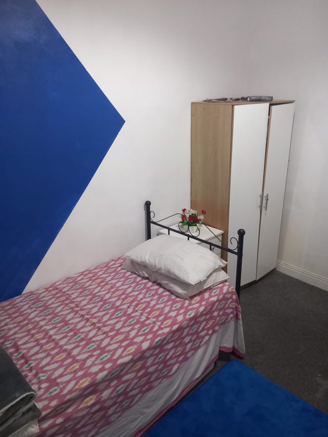 Double Room available in East Ham Main Photo