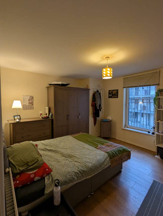 Double Room W/ En Suite for Females (25-35) Main Photo