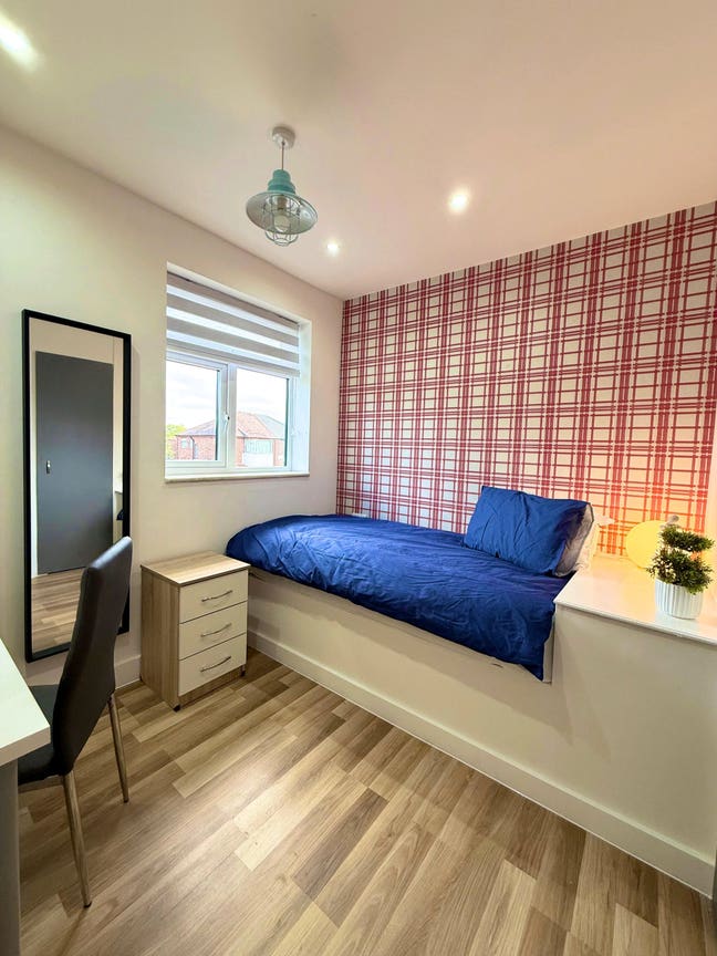 🌟 Stunning Single Room in a Modern Luxury Home  Main Photo