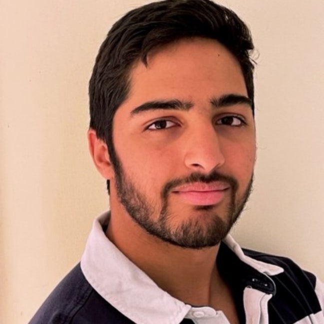 Professional Male seeks a single or double room Main Photo