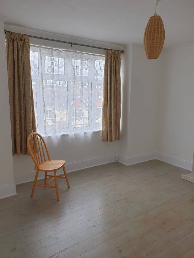 Ground floor flat, spacious and self contained Main Photo