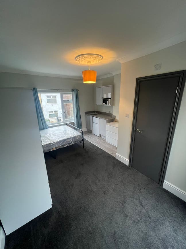 Brand New En-Suite Double Studio Rooms in PE2 Main Photo