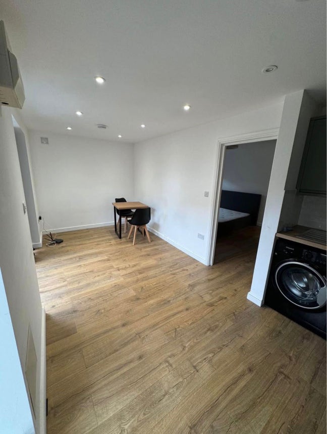 Boutique 1 bed flat  Main Photo