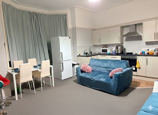 Double room in shared flat  Main Photo