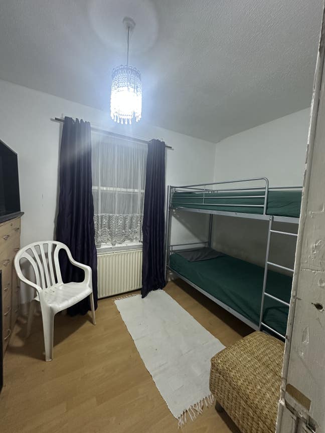 Single Bedroom for Rent Main Photo