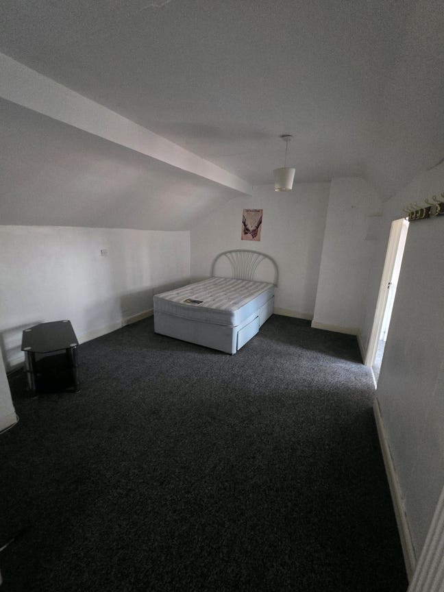 Large double room Main Photo