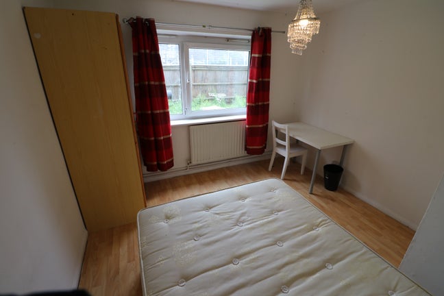Double Room Near Queen Mary Uni  Bromley by Bow  Main Photo