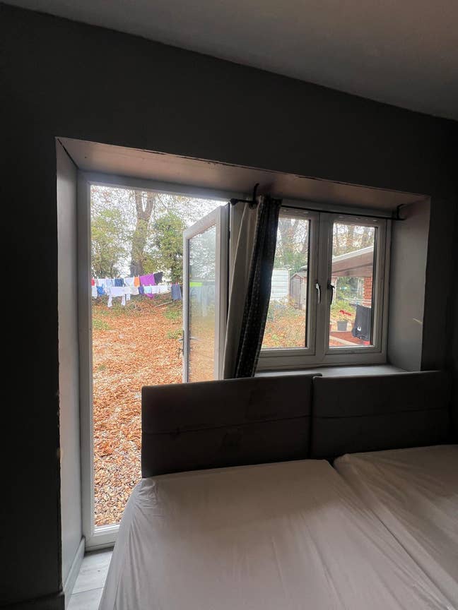 Ensuite Studio Room in London, West Drayton UB7 Main Photo