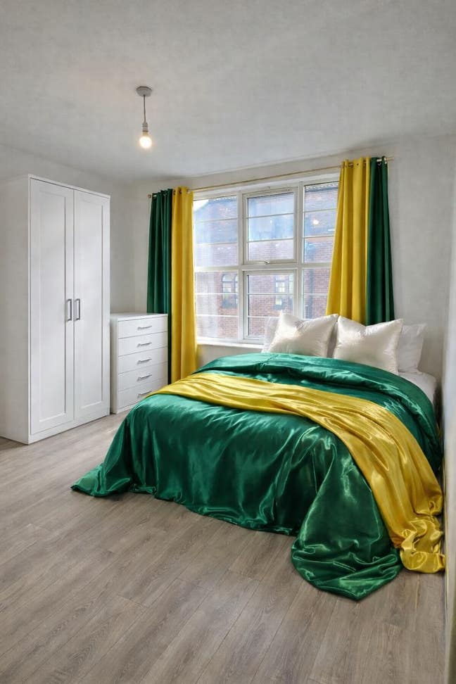 Three Rooms Newly Refurbished – SE12 🏠 Lee Main Photo